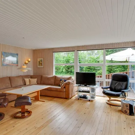 Blazo - 400m From The Sea By Interhome